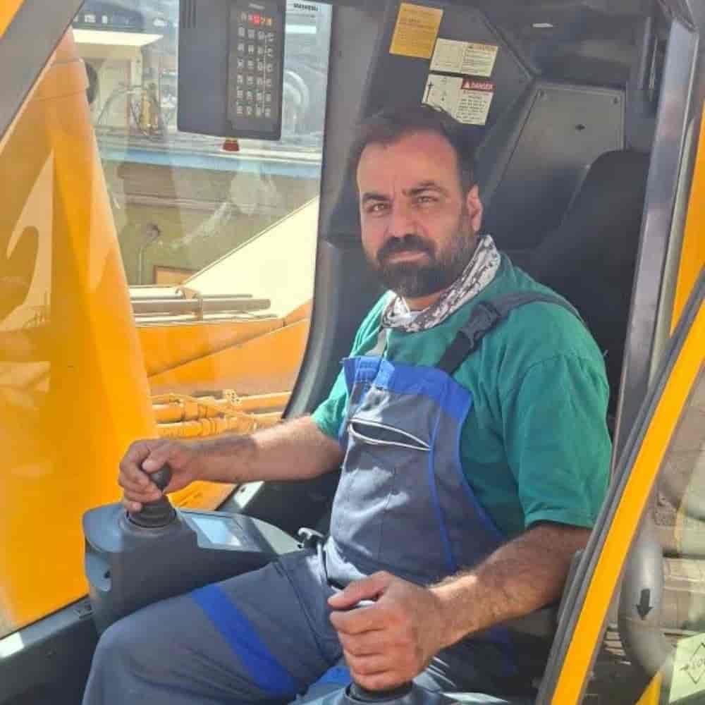 سرویس و تعمیرات تخصصی جرثقیل لیبهر ۱۶۰ تن